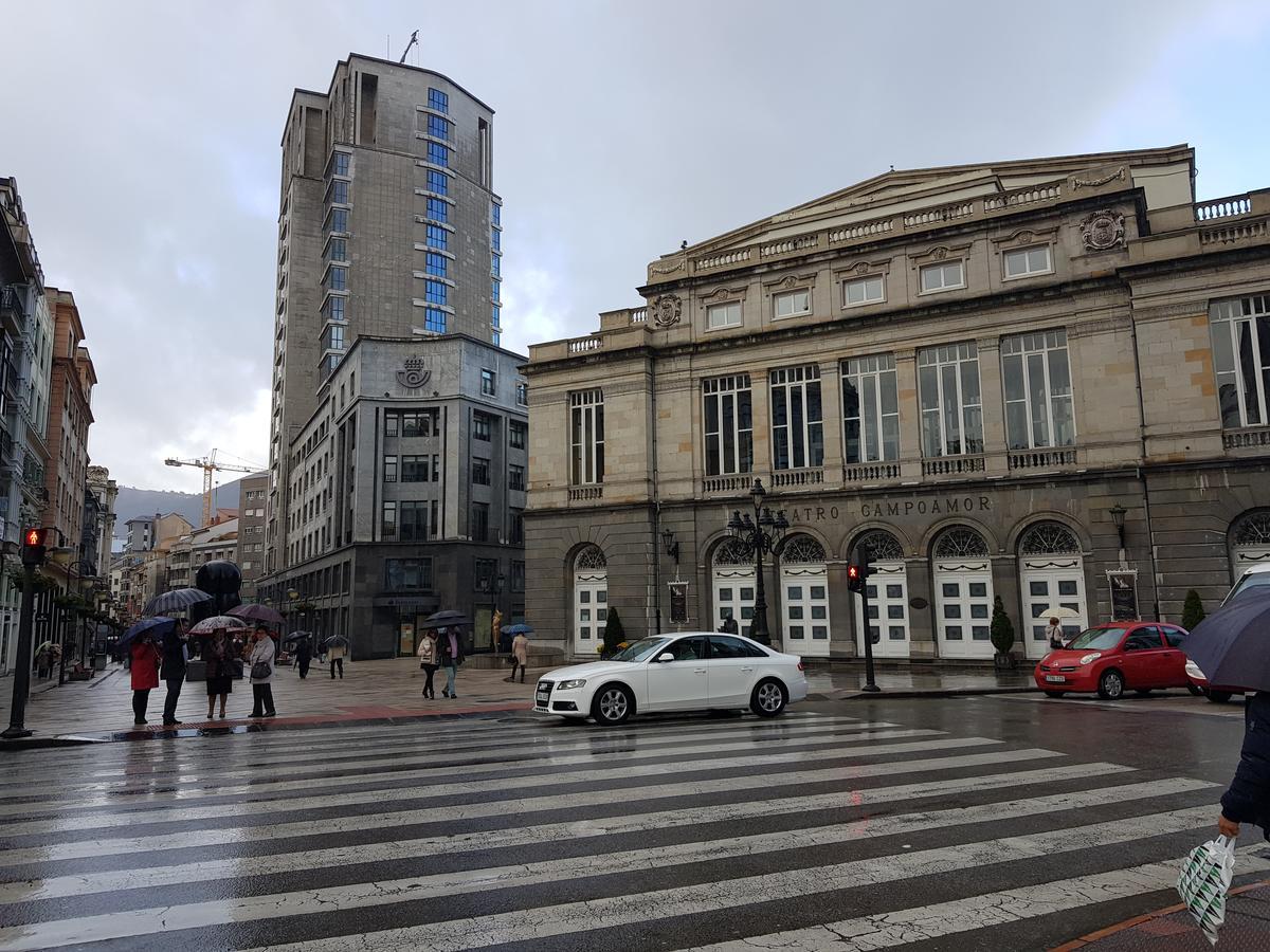 Hostal Foncalada Oviedo Luaran gambar
